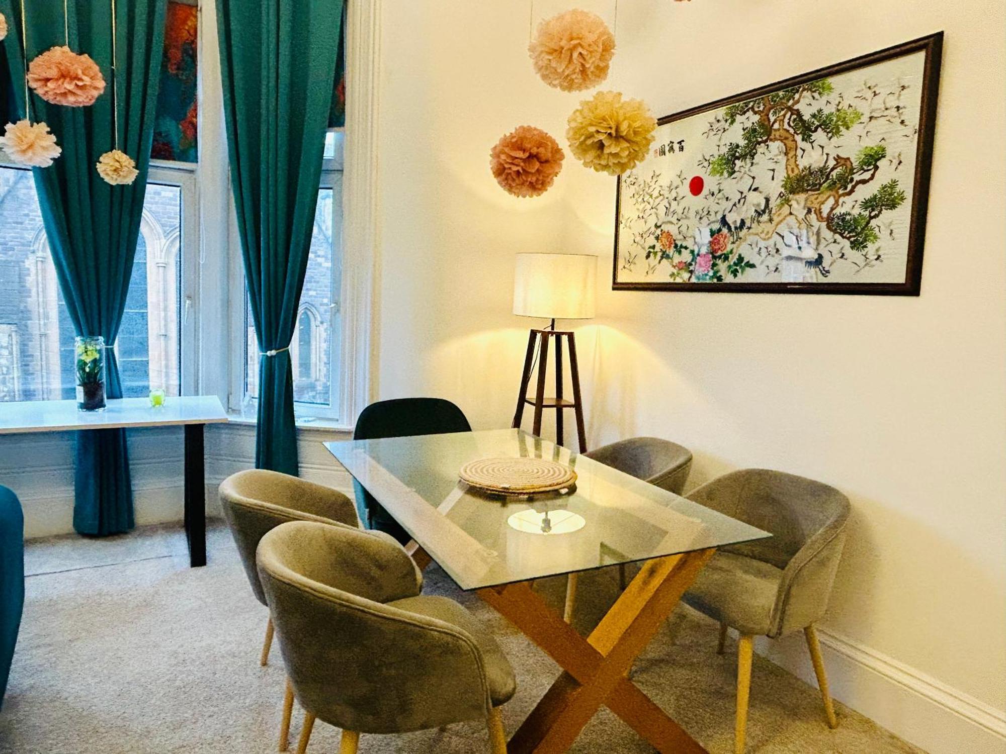 Glasgow Center/West End Apartment, Glasgow